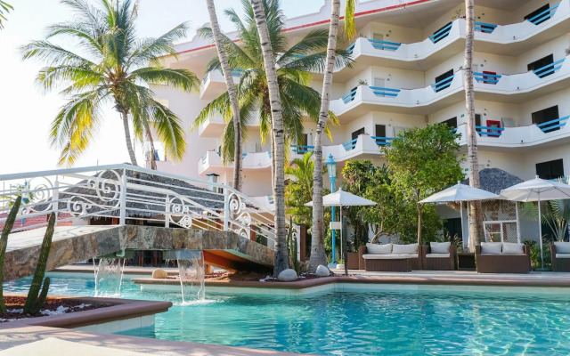 The Westmarine Waterfront Hotel