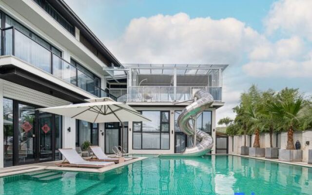 Moganshan Yunye pool slide villa