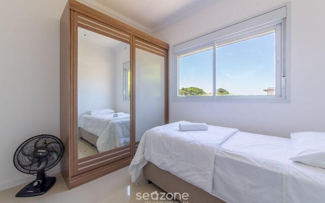 Lindo apto com churrrasqueira em Floripa IBE104