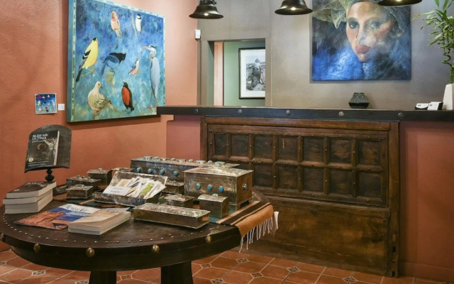 The Abiquiu Inn