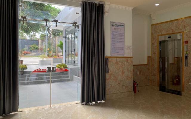 Phuong Dung Hotel
