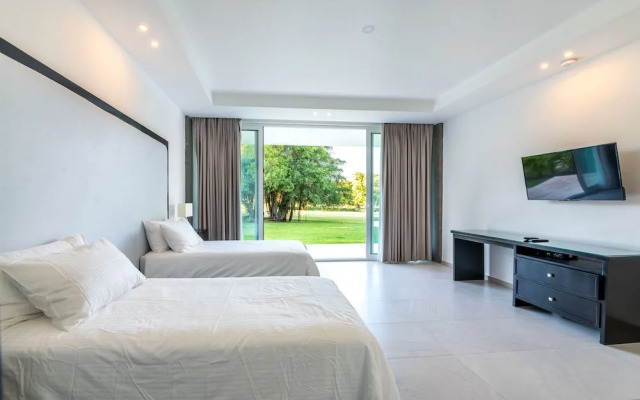 Ultra Modern Villa with Chef & Maid