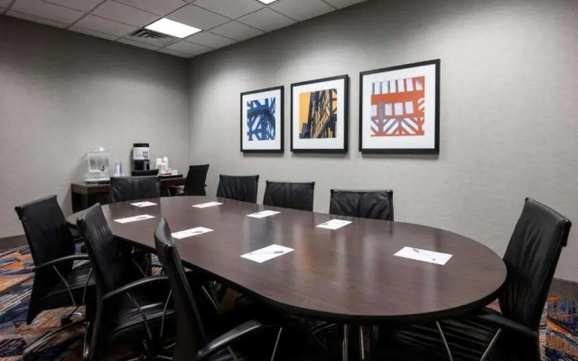 Hampton Inn Evansville/Airport
