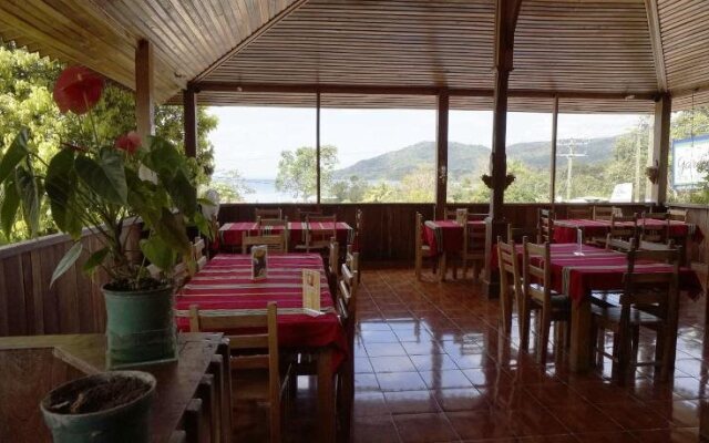 Hotel Y Restaurante Las Gardenias
