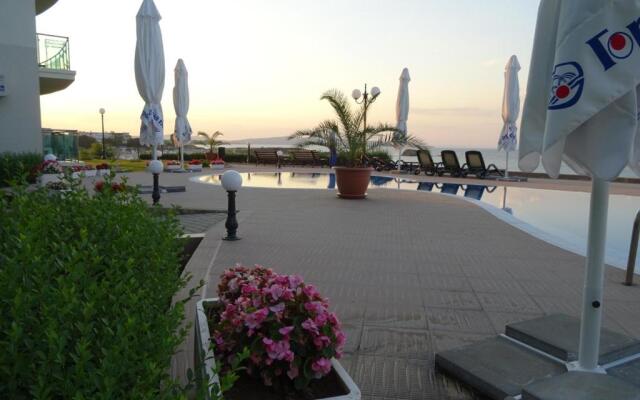 Lozenetz Beach Apartments