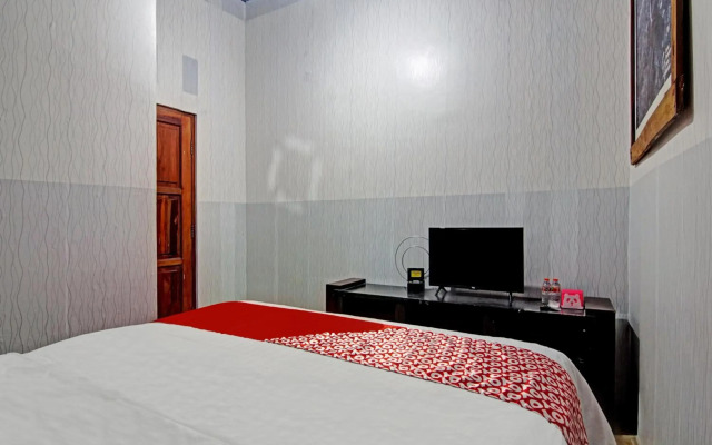 OYO 90358 Poris Residence