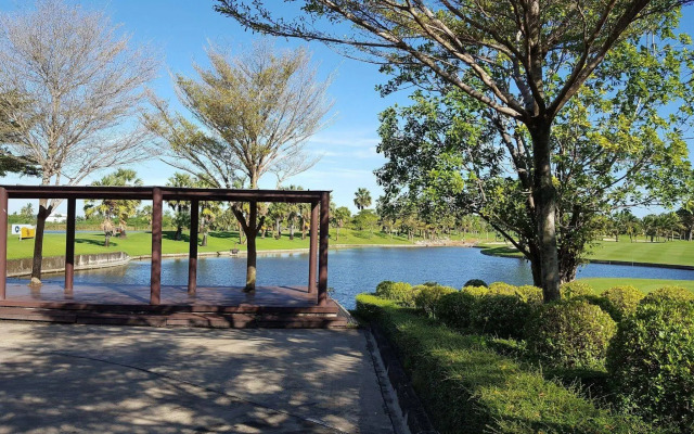 Suwan Golf and Country Club