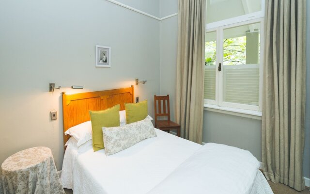 Lovely Guesthouse in Pretoria Welcoming you on a Spacious Room With Breakfast