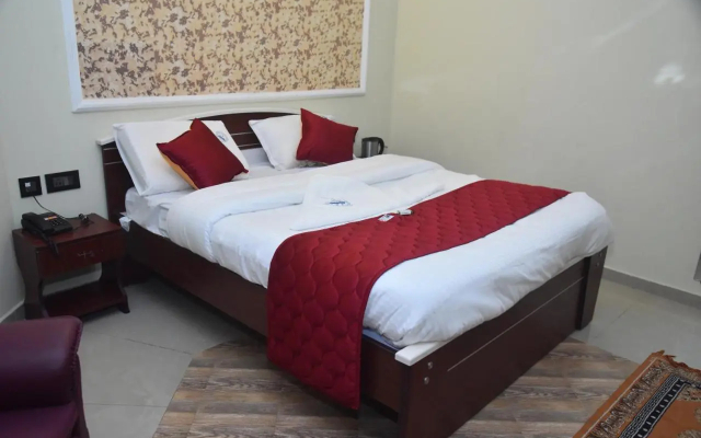 Hotel Holiday Peak