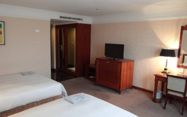 Crystal Plaza Hotel Kaohsiung