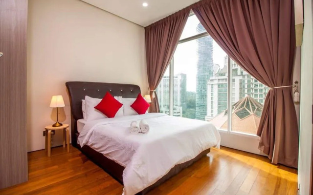 Soho Suites At Klcc By Plush