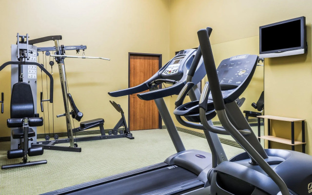 Comfort Inn & Suites Mitchell I-90