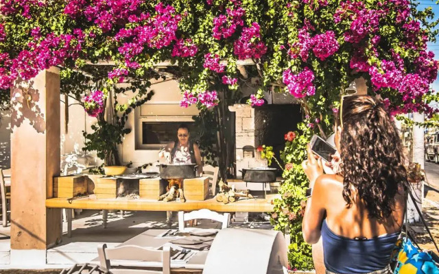 Drossia Lounge Studios & Gourmet Restaurant