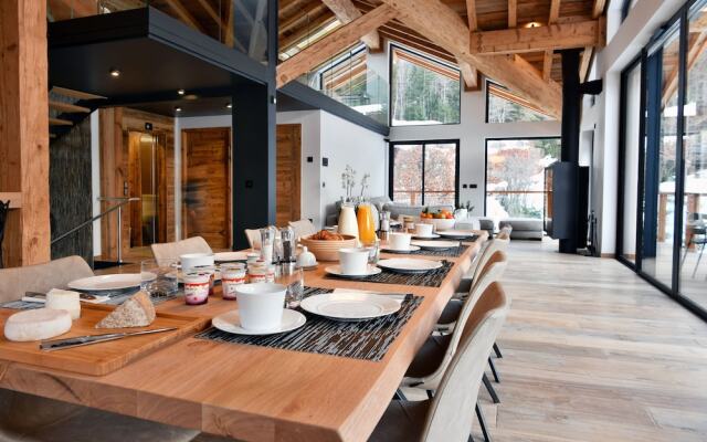 Black Stone Chalet