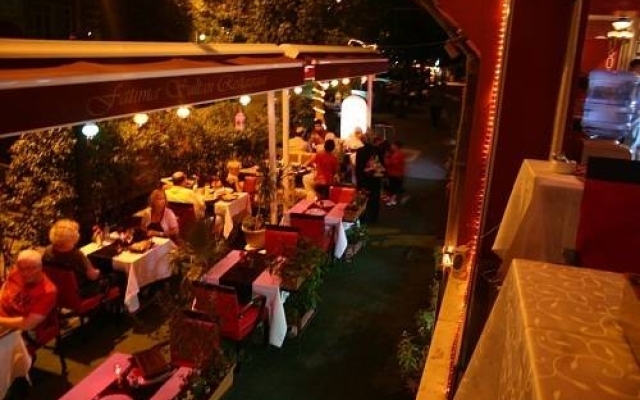 Indo Hotel