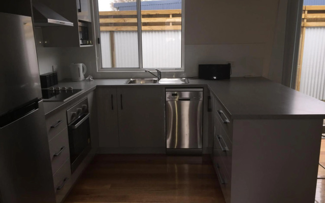 Glenaire Apartments at Meredith