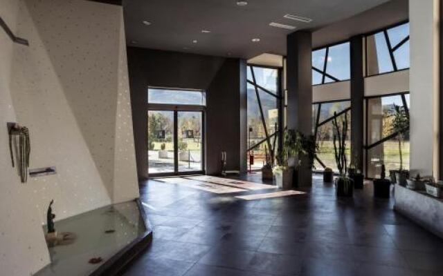 Manhattan Village Hotel