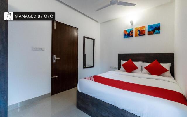 Super OYO Townhouse 1225 Chethana Inn