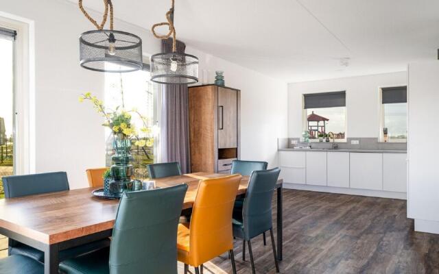 Holiday Home With Private Jetty on Water