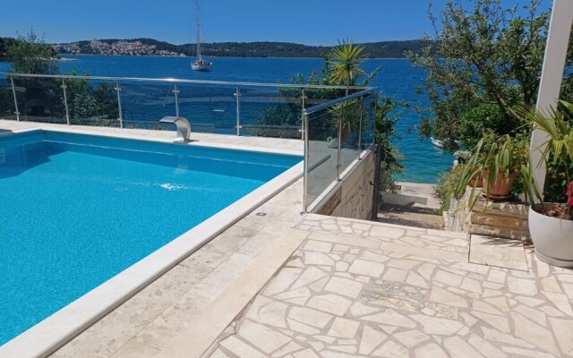Marija - 10 m From Pebble Beach - A2