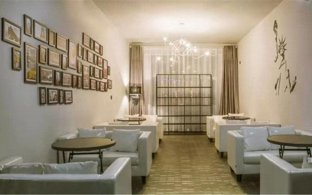 Dalierhaiparty Art Hotel