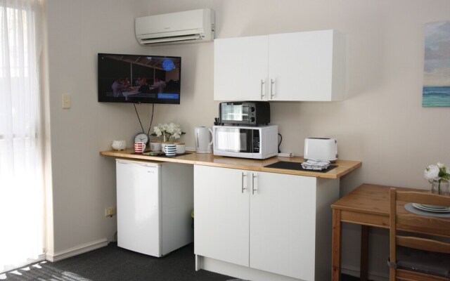 Resort Serviced Apartments - Mandurah