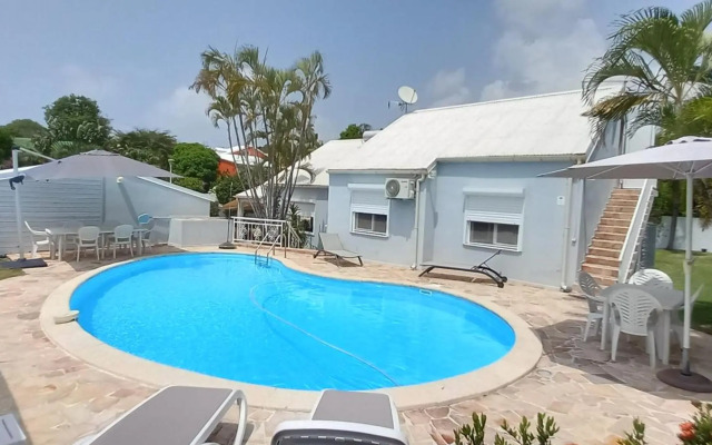 Gîte tout confort avec piscine