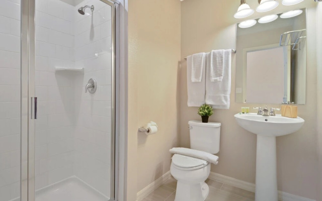 Four Bedrooms TownHome Compass Bay Resort 5130