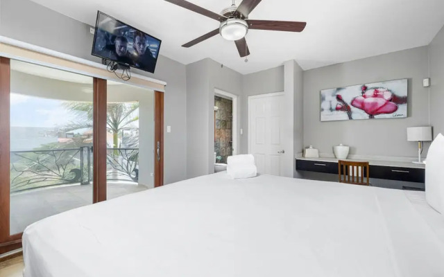 Amazing 4br4ba Villa w Pool Birdsanctuary Views