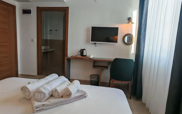 Rigani Gökçeada (+14)