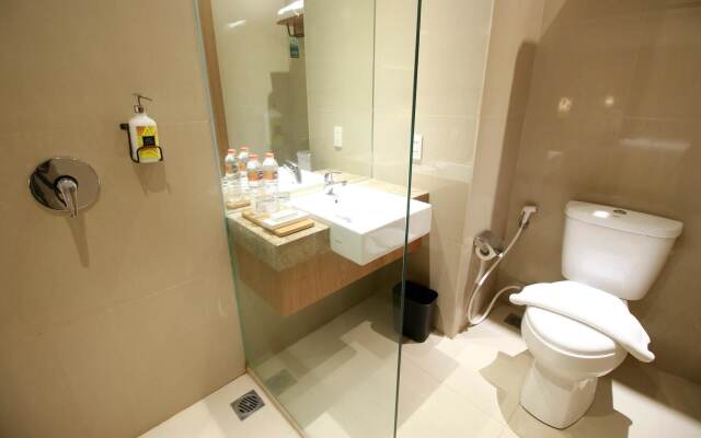 Yellow Star Ambarukmo Hotel
