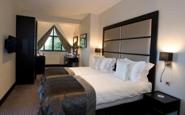 Kingswood Golf & Country Club