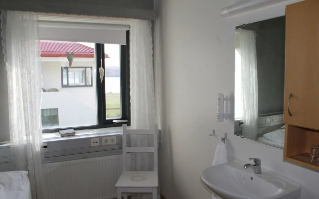 Skjaldarvik Guest House