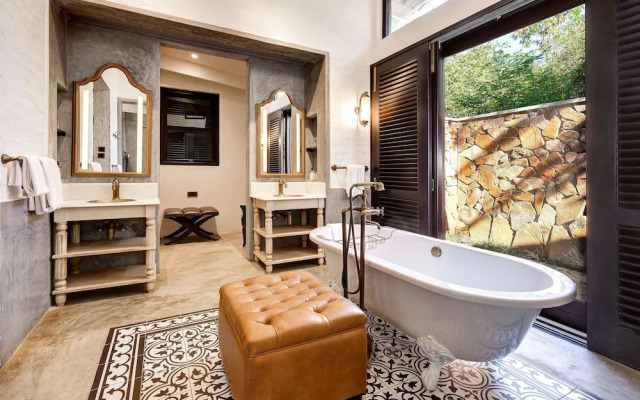 Mbano Manor Hotel Victoria Falls