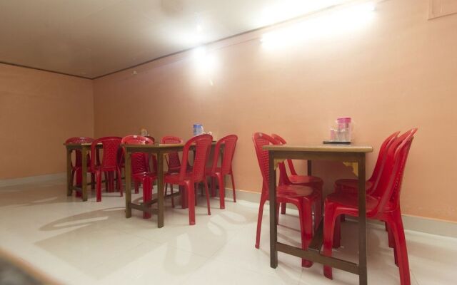 OYO 10586 Hotel Tulip Residency