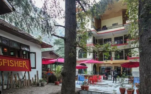 The Rainbow Inn & Cafe
