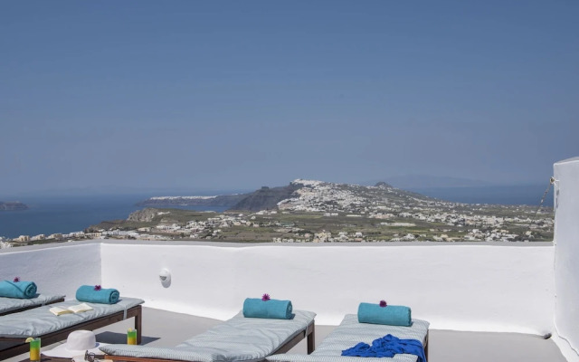 Santorini 180 Degrees
