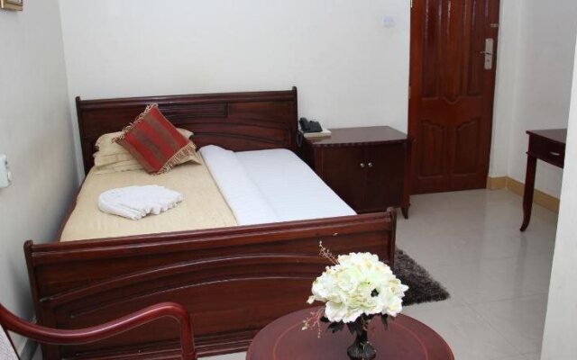 Lenana Hotel