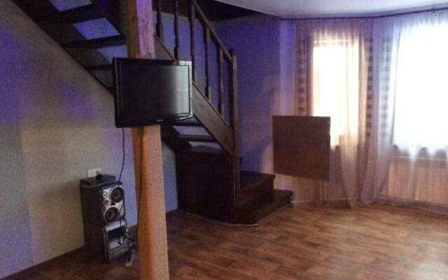 Guest House on Dalnyaya Kamenushka 243