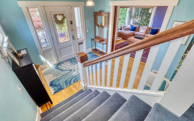 Walker’s Delight on Queen Anne