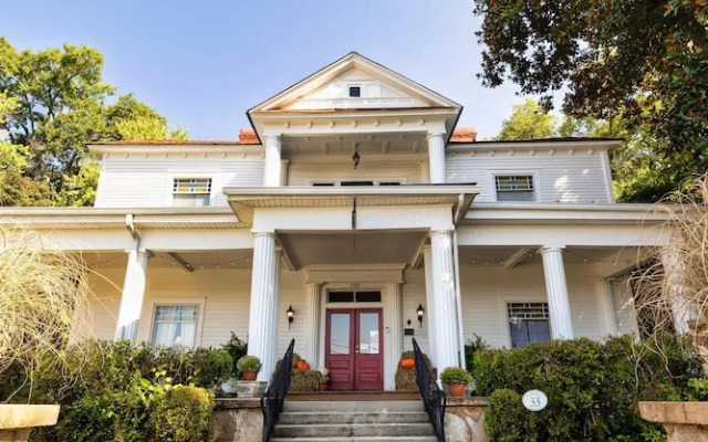 The Veranda Historic Inn