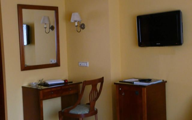 Hotel IDH Angel