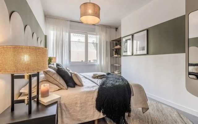 Volturna - 1 Bedroom in Recoletos