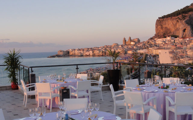 Cefalu Sea Palace