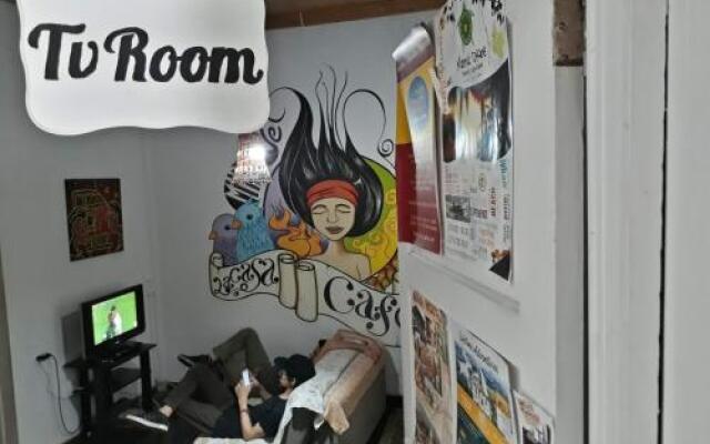 La Casa Cafe Guesthouse