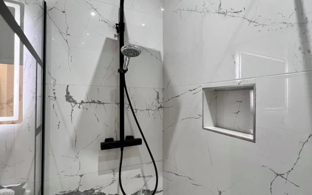 Cozy for 9 Guests Brussels Midi Station