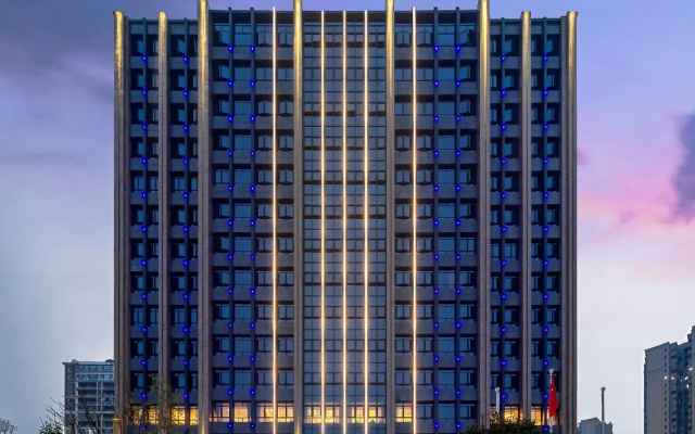 Rezen Hotel Yunyang Lanwan