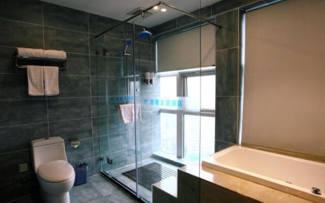 Wuhan U and I Theme Hotel