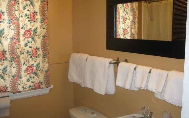 Yankee Village Motel