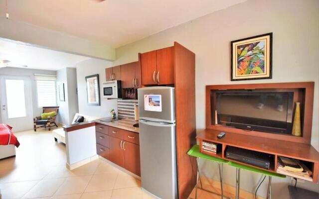 Isabela Villa Bonita - Vacation & Event Venue Sleeps 50!